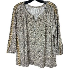 🩷 J.Jill Women 2X black and white floral print top with gold Trim 3/4 Sleeves
